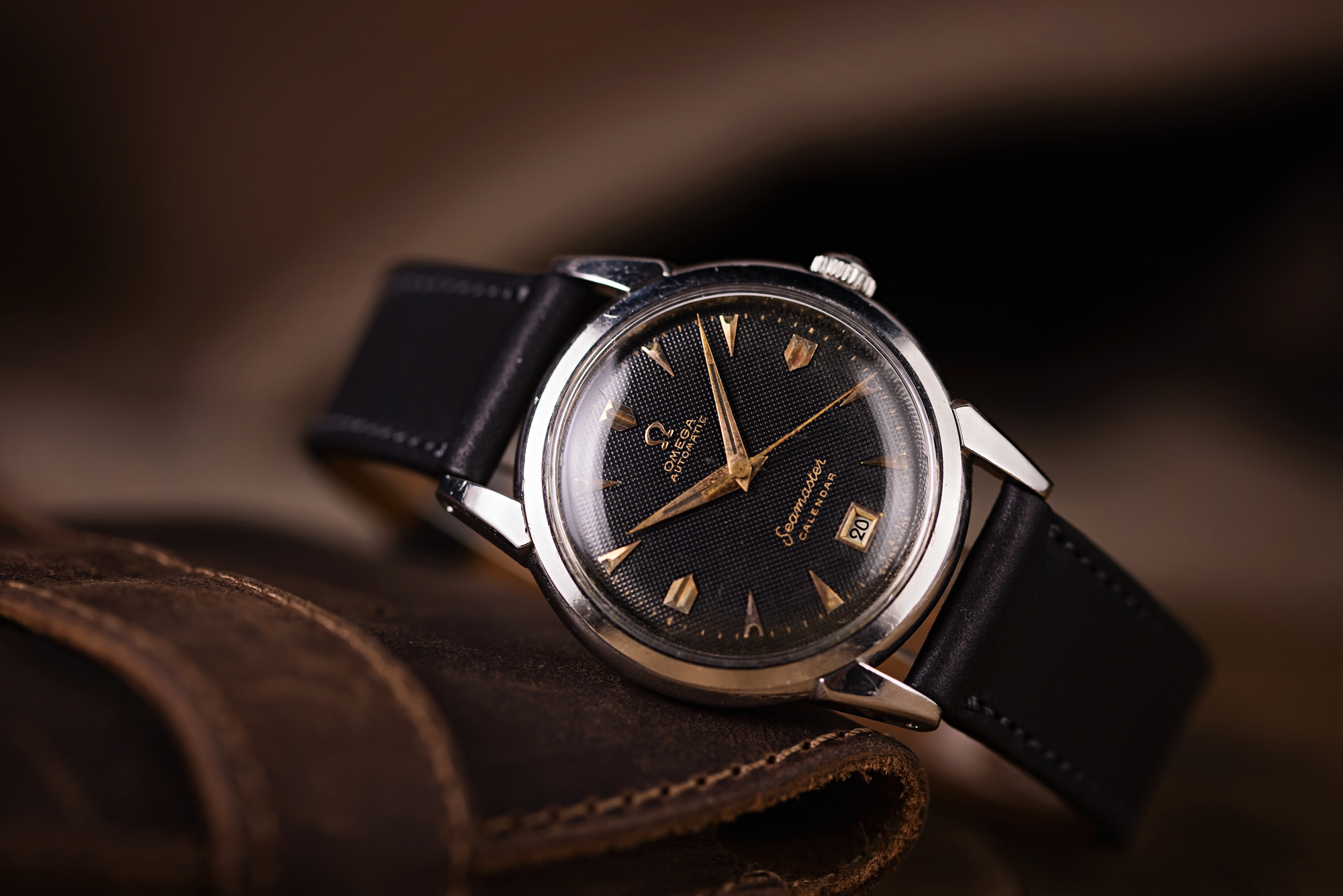 Embracing ’50s-Era Transitional Horology With The UK Best Replica Omega Seamaster Calendar Ref. 2627-7SC Watch